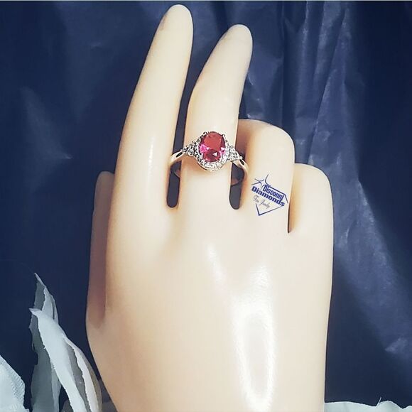 Oval Red Ruby Ring with Clusters of White Baguette Diamonds on 925 Silver - Picture 8 of 10